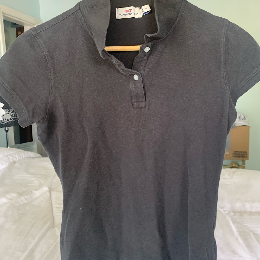 Black vineyard vines polo top